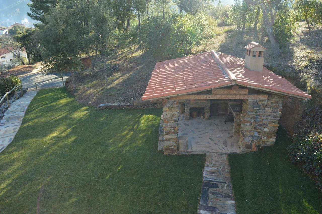 Las Estrebedes Casa Rural Guest House Caminomorisco Exterior photo
